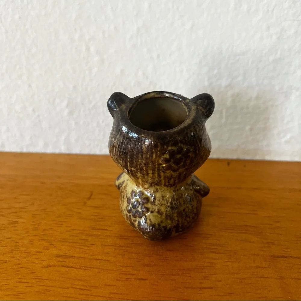 Vintage Napcoware Ceramic Bear Figurine Planter Toothpick Holder - Picture 2 of 5